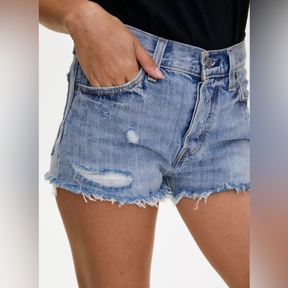 Levis 501 DENIM DISTRESSED SHORTS SIZE 30 WAIST HIGH RISE BUTTON FLY - Picture 2 of 12